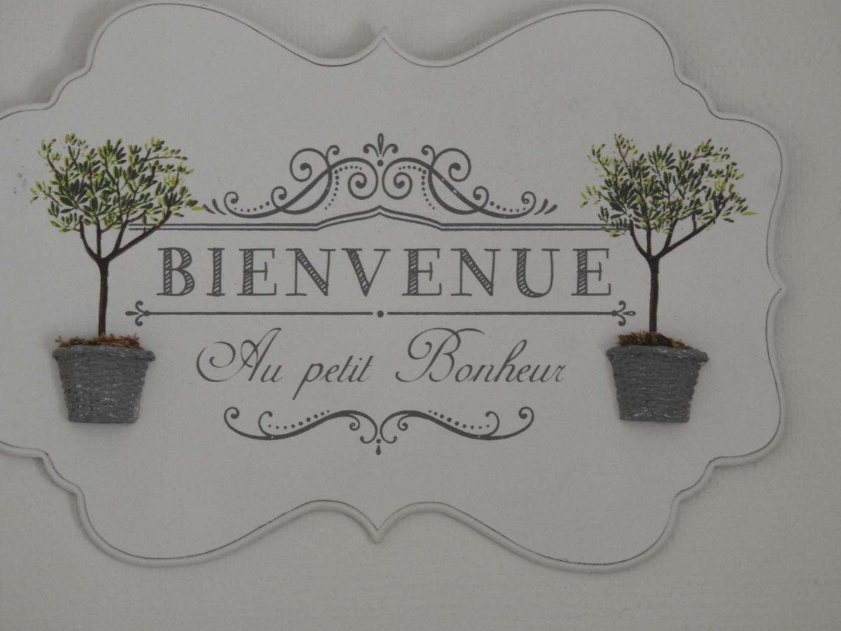 Bed and Breakfast Les Demeures De La Laigne Allas-Bocage Zewnętrze zdjęcie