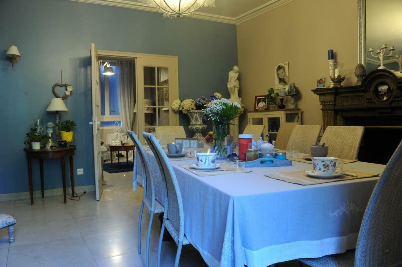 Bed and Breakfast Les Demeures De La Laigne Allas-Bocage Zewnętrze zdjęcie